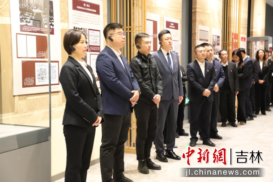 �c���ˆT�^չ�� �O��/�z