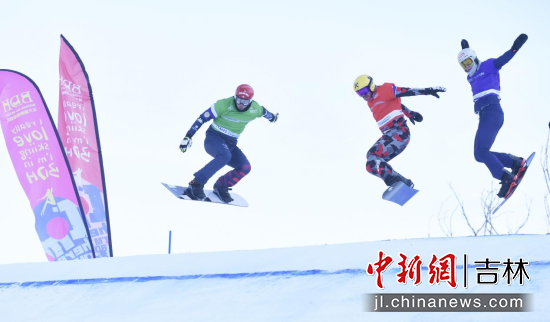 2024-2025ِ����(gu��)�Hѩ(li��n)�ΰ廬ѩ�ϵK׷�����籭�����վ�F(xi��n)��(ch��ng) (�Y�ψD)ʯ����/�z