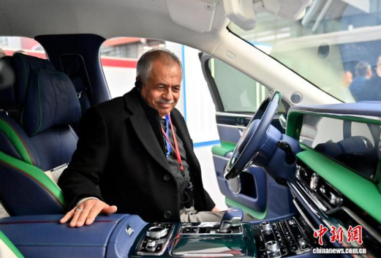 12��16���������L(zh��ng)��������F(tu��n)�ɆT�w�(y��n)�Ї�(gu��)��܇�������� �z