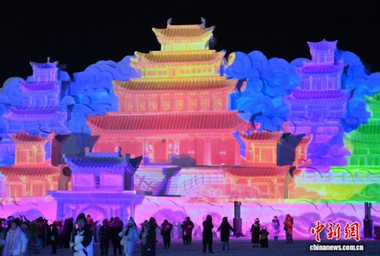 12��26���������L��ɽ��ѩ��桰�����m����ʽ������������ �z