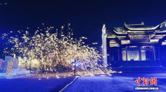 �����д����ϵ���Ļ��w�(y��n)��������ʯ���� �z