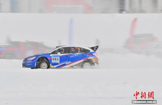 1��15���������L(zh��ng)����܇���ڱ�ѩِ���ϼ��Y�������� �z