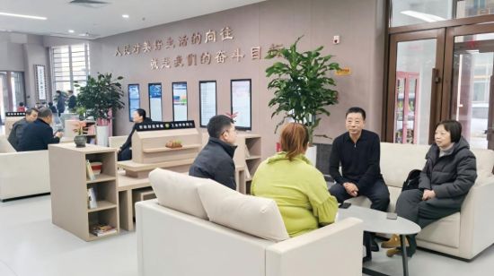 ����ì�ܼm���ҾC�����ġ������ڳɞ�Խ��Խ������^(q��)����ă�(y��u)�x��