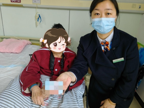 ᘌ���ѩ������(z��i)����⣬�Ї��ˉۆ���(d��ng)��(y��ng)������(w��)�A(y��)��������U(xi��n)�͑��_ͨ���r�Gɫͨ��������(d��ng)��͑��ṩ�����ů�ĵķ���(w��)��Ԕ��(x��)